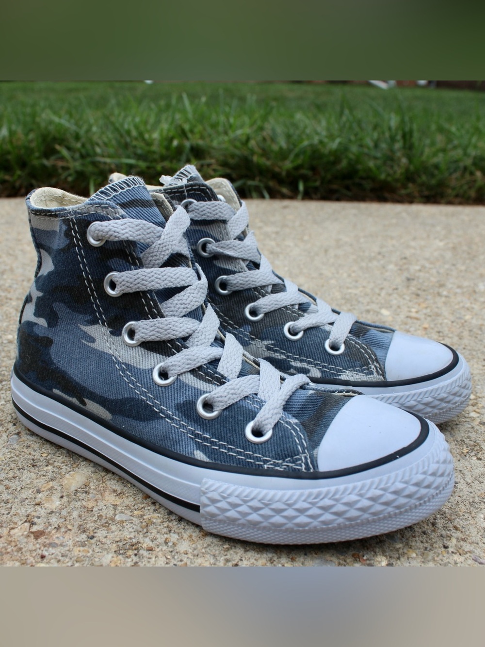 Blue/Grey Camouflage Converse Chuck Taylor Little Kid Sneakers Sz 11